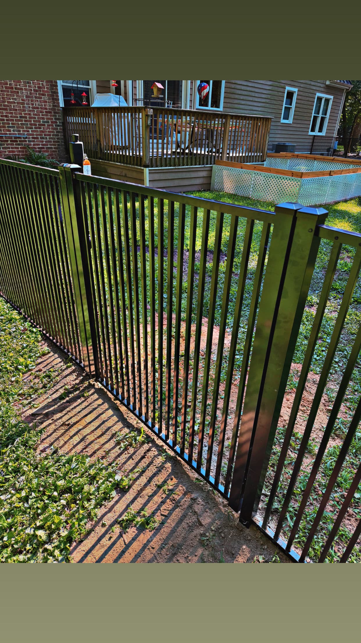 Gallery photos for Extra-Picket Aluminum Fence Built for Small Dogs: Image #3
