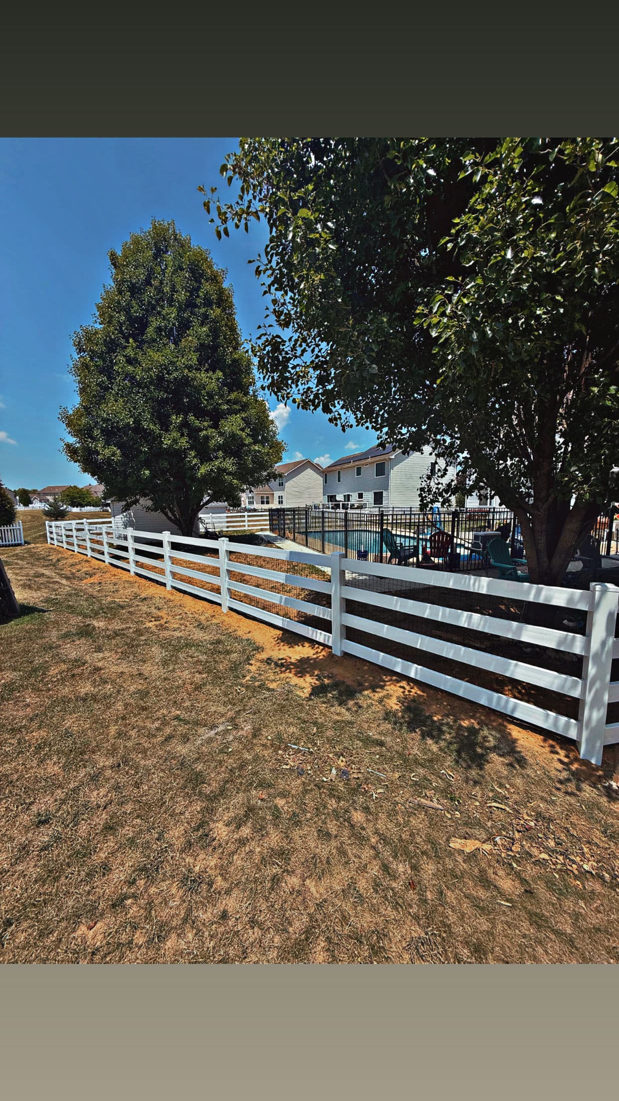 Gallery photos for Old Rotting Fence Replaced With a Clean White Vinyl Install: Image #4
