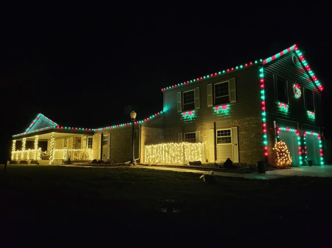 Gallery photos for Shahan Messick Fencing Now Offers Professional Holiday and Permanent Lighting: Image #1
