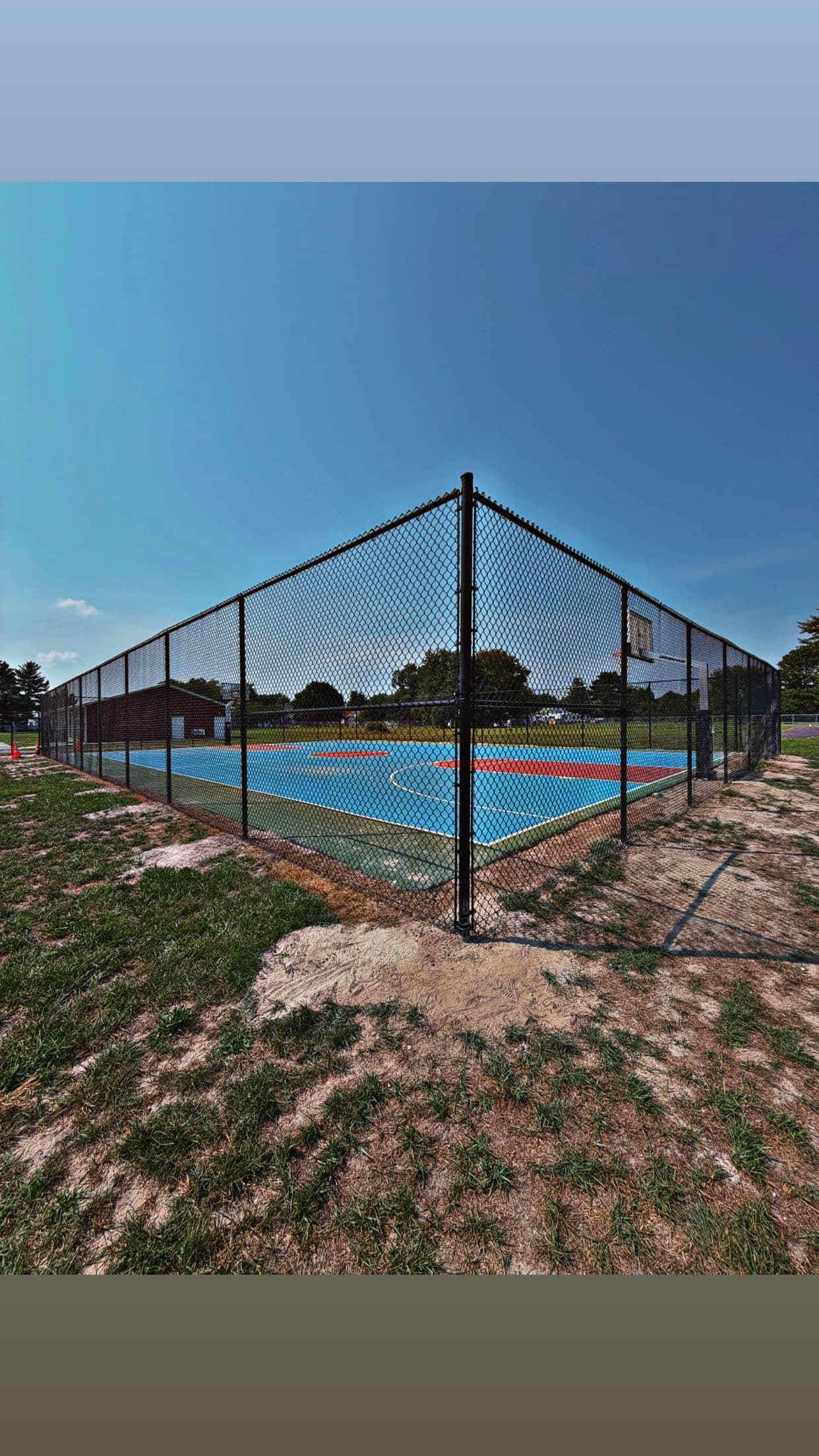 Gallery photos for 10-Foot Black Vinyl Chain Link Fence for a Basketball Court: Image #1