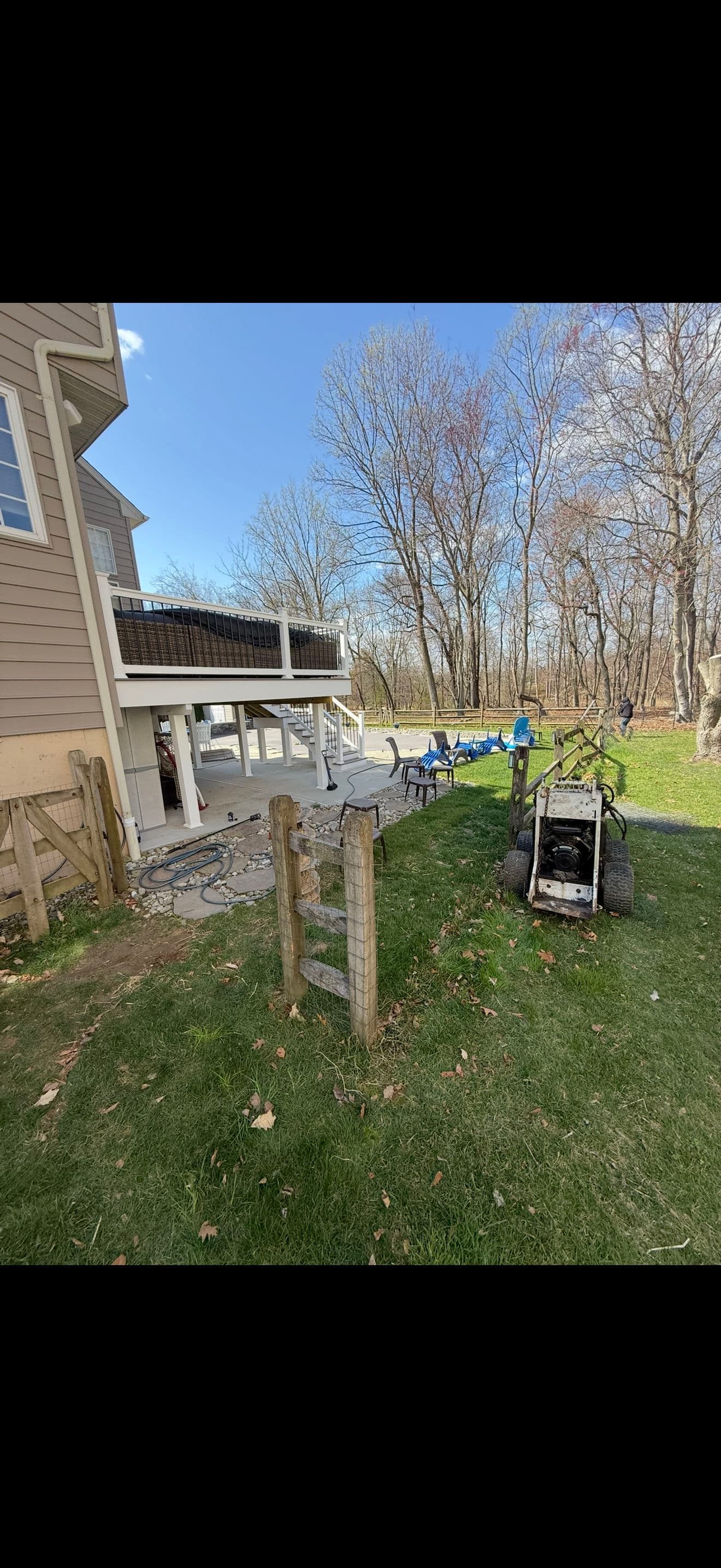 Gallery photos for Old Wood Fence Gone - Full Aluminum Upgrade Installed: Image #1