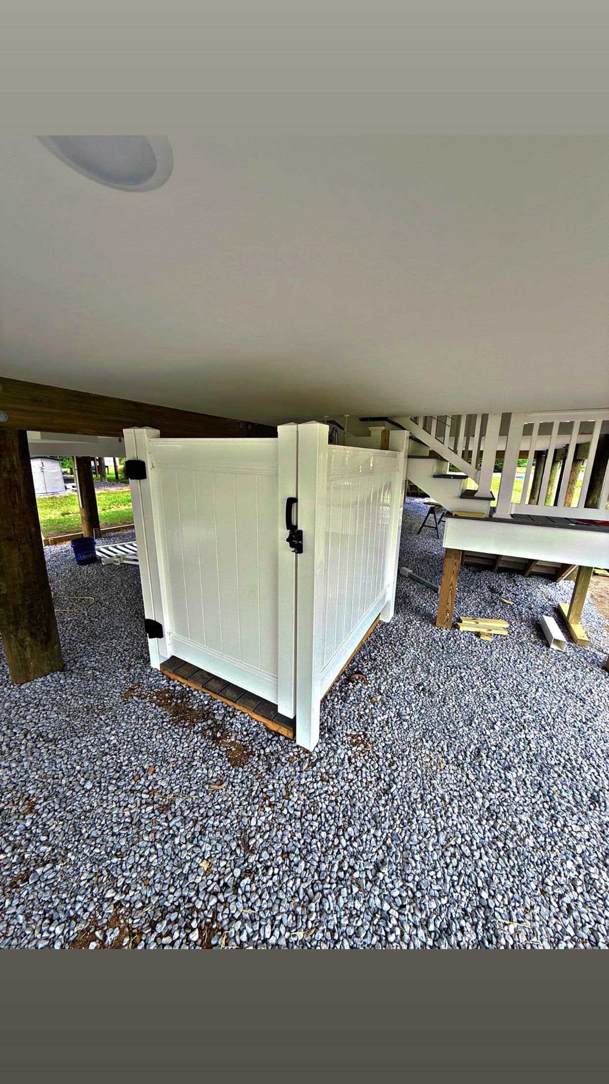 Gallery photos for Vinyl Outdoor Shower Enclosure with Trex Base: Image #2