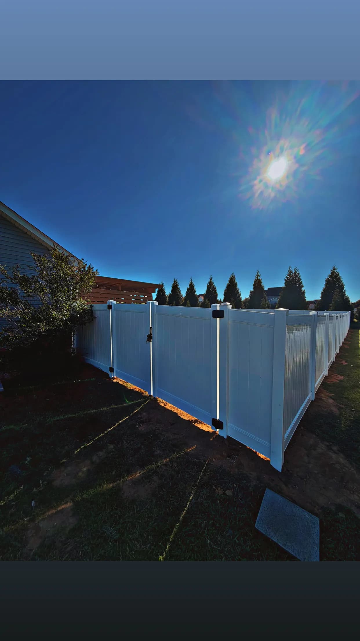 Gallery photos for Full Backyard Vinyl Privacy Fence with Trash Can Enclosure: Image #3